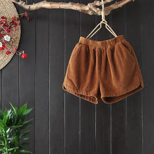 Load image into Gallery viewer, Loose Elastic High Waist Shorts Women Casual Autumn Winter Corduroy Shorts Pocket Short Mujer Trousers Women Black Shorts C5170
